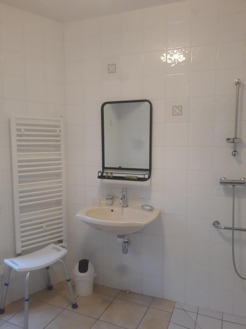 לינה וארוחת בוקר Latillé La Loge Des Fees מראה חיצוני תמונה